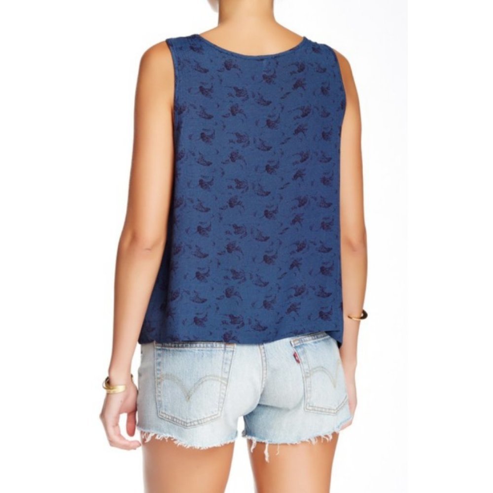Free People Look Through Crinkle Keyhole Tank  Top - Picture 2 of 8